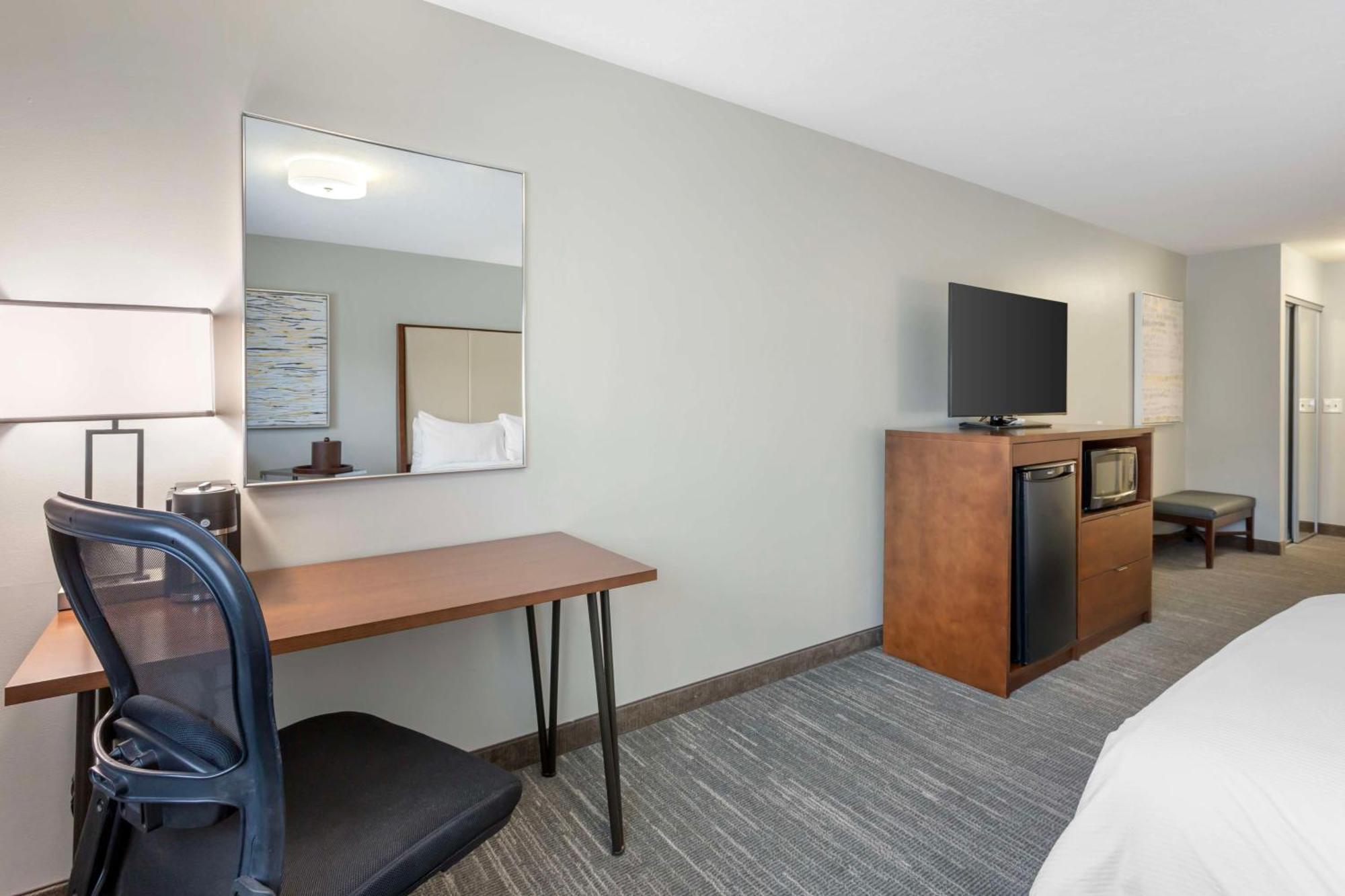 Best Western Plus Cotton Tree Inn North Salt Lake Екстериор снимка